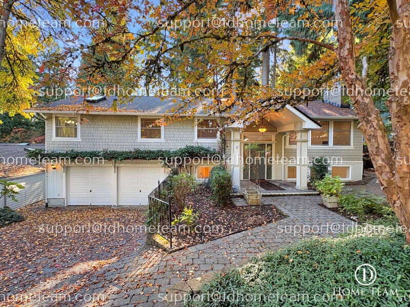 Bellevue House: 12903 NE 28th St