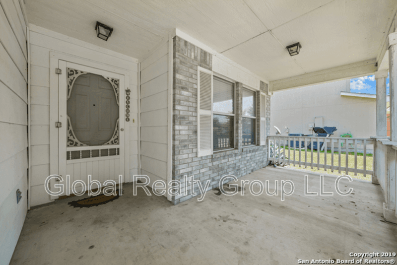 Converse House: 9815 Autumn Pl