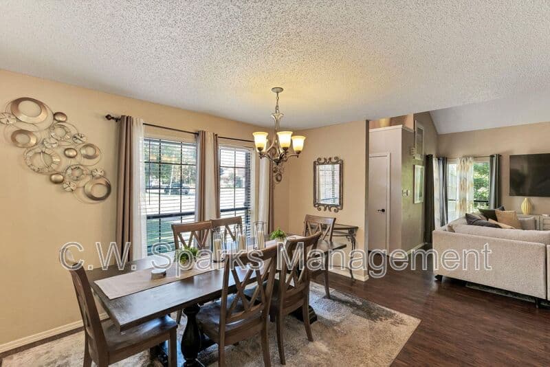 Rowlett House: 4018 Smartt Street
