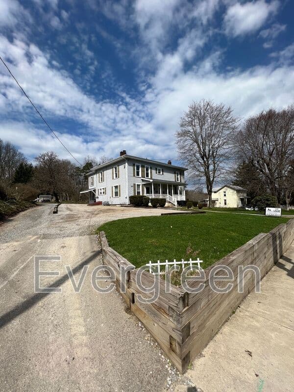 Mercer Condo: 433 Greenville Ave