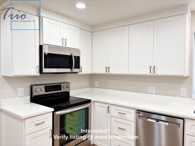 Eugene House: 2693 Chula Vista Boulevard