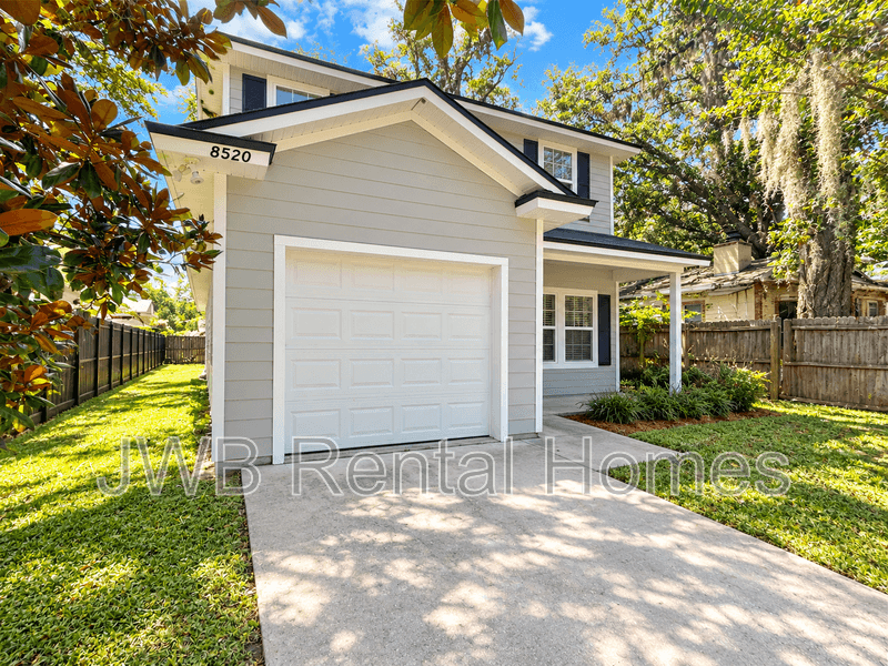 Jacksonville House: 8520 Cocoa Ave