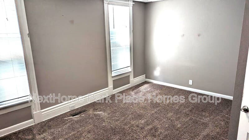 Bay City House: 407 N. Lincoln St. - 1
