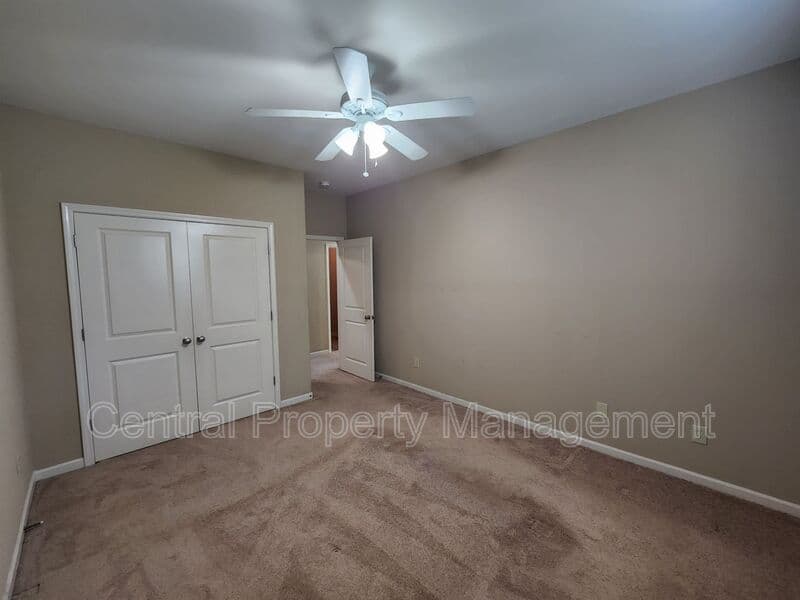 Taylors House: 1 Redwolf Lane