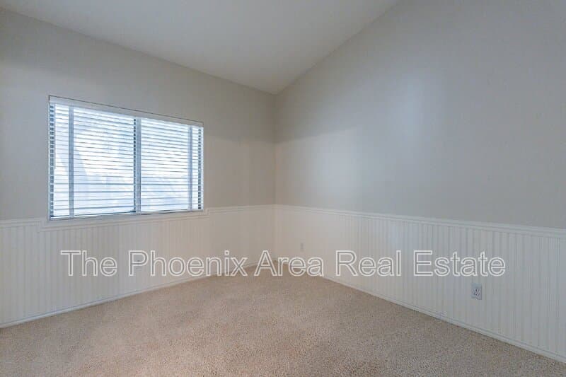 Mesa House: 4133 E Elmwood St