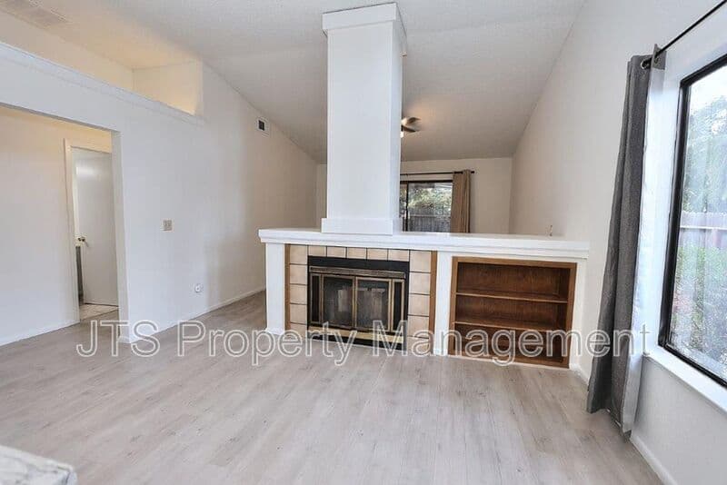Sacramento House: 7400 Deltawind Drive