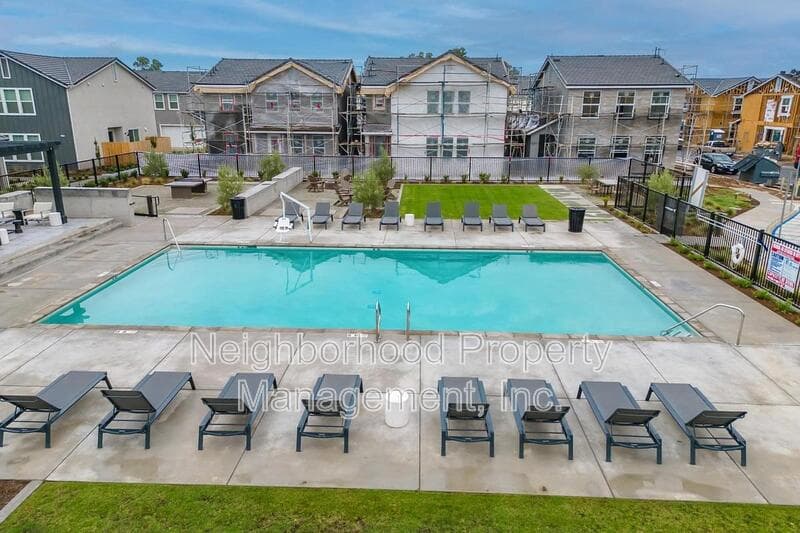 Fresno Condo: 2885 East Tamarind Drive - 1