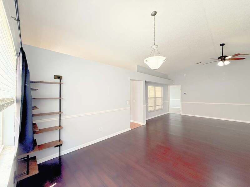 Valrico House: 1118 Hardwood Drive