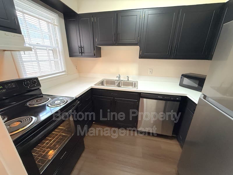 Charlotte Condo: 4605 Coronado Dr