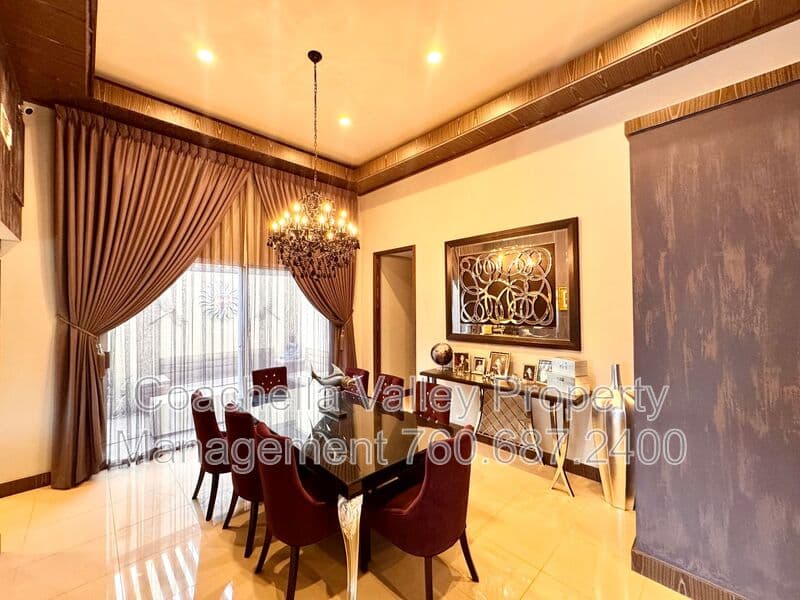 Rancho Mirage House: 21 Lake Shore Dr