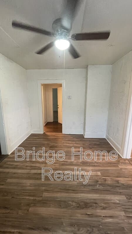 McKees Rocks Condo: 802 13th St