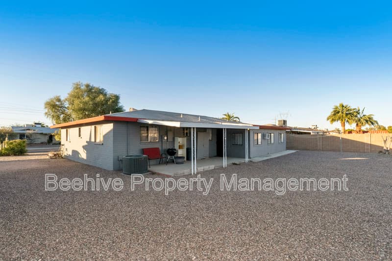 Mesa House: 5328 E Decatur St