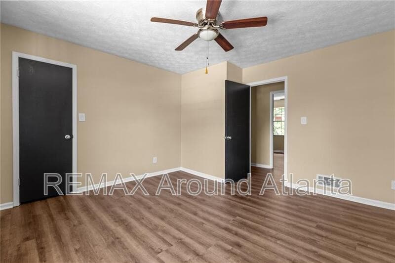Lawrenceville Townhome: 392 Northdale Court