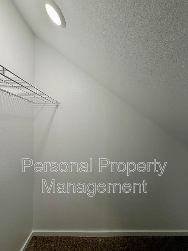 Vancouver House: 2633 NE 115th Place