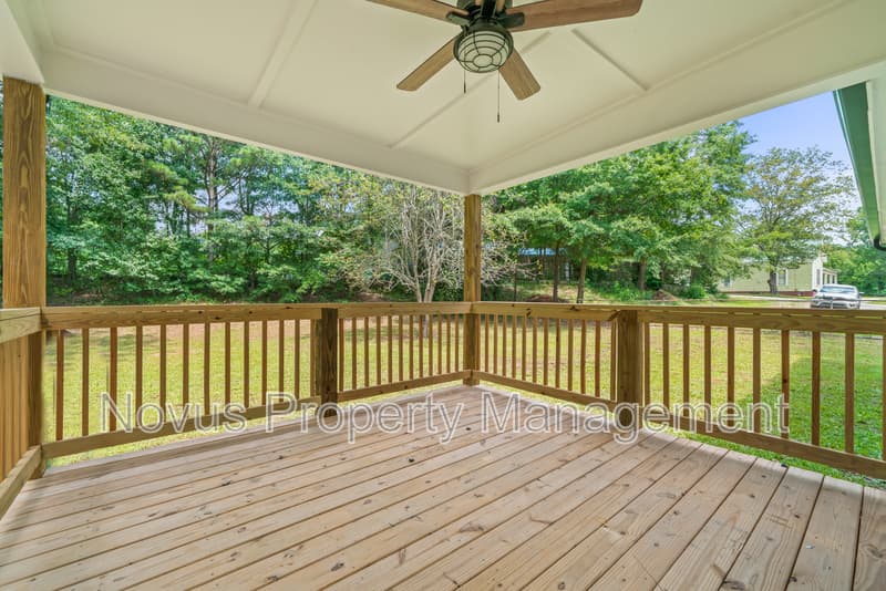 Carrollton House: 320 Adamson Avenue