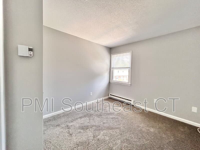 Plainfield Condo: 98 Canterbury Road