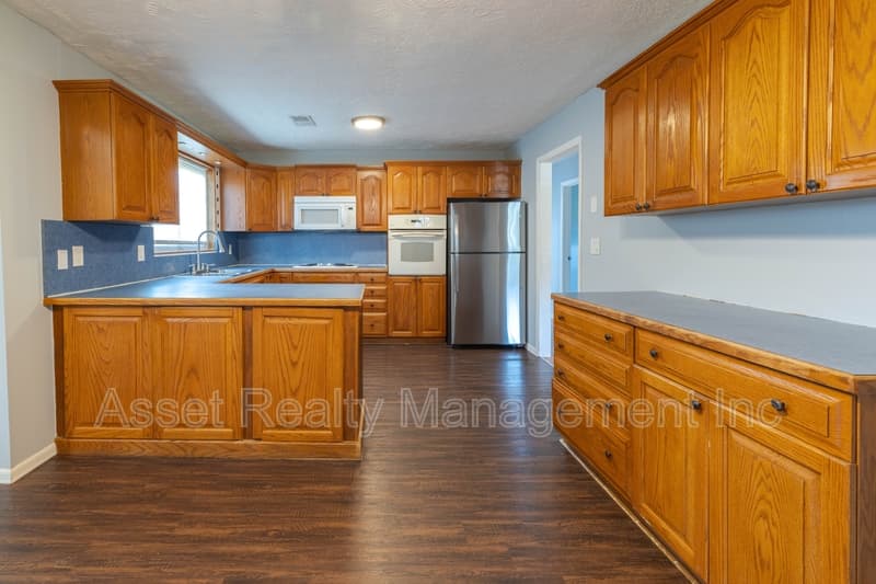 Talbott House: 218 Britton Drive