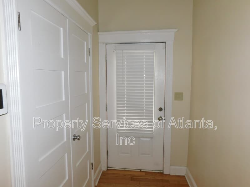 Atlanta House: 675 Grady Pl SW