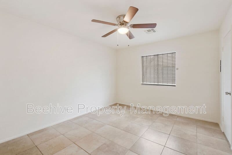 Phoenix House: 1634 E Monroe St