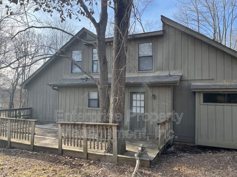 Cordova House: 384 Sherburne Cv