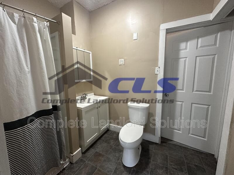 Terre Haute House: 2441 North 14th Street