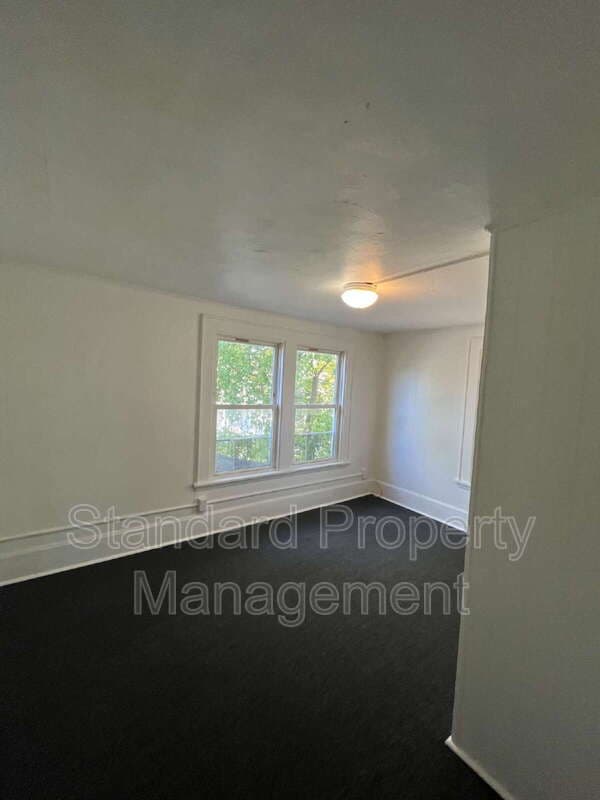 Rochester Condo: 294 Carter St (Apt 2)