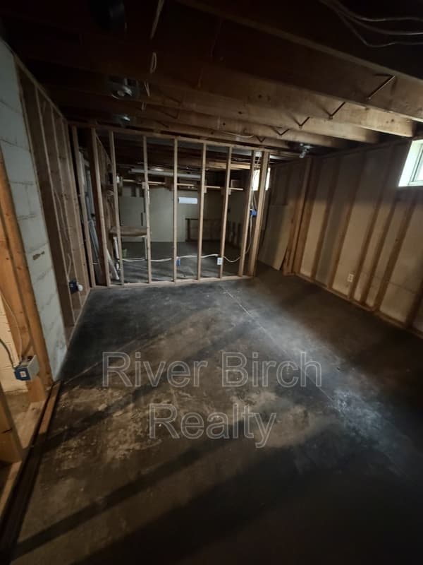 Springfield House: 421 West Lawrence Avenue