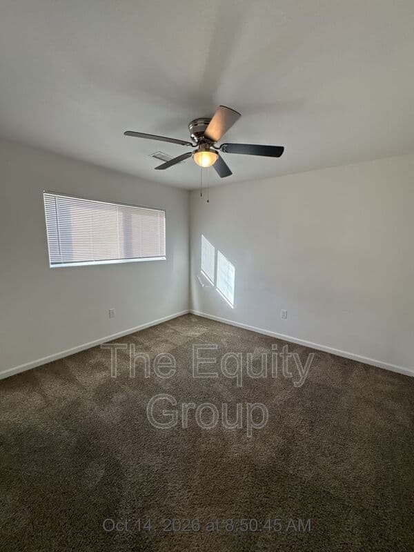 Hanford Condo: 2002 Parker Place