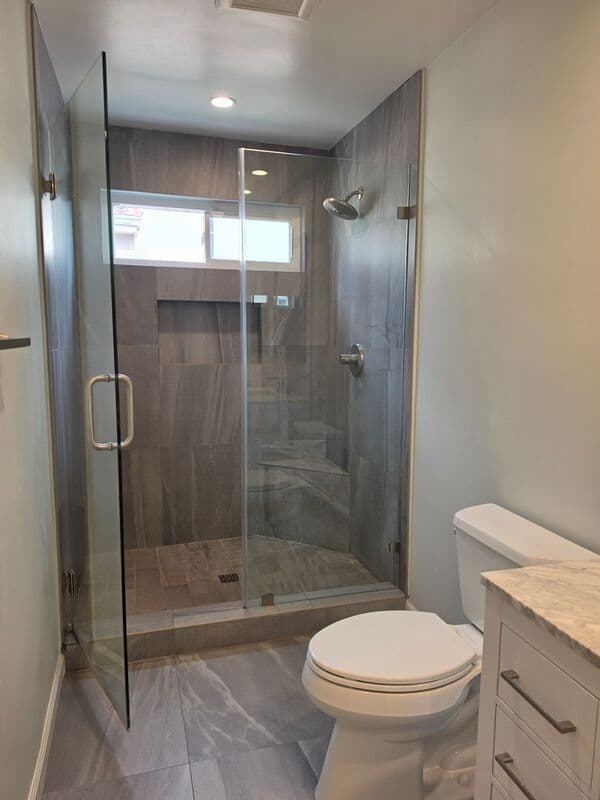 Tustin House: 12425 Woodhall Way