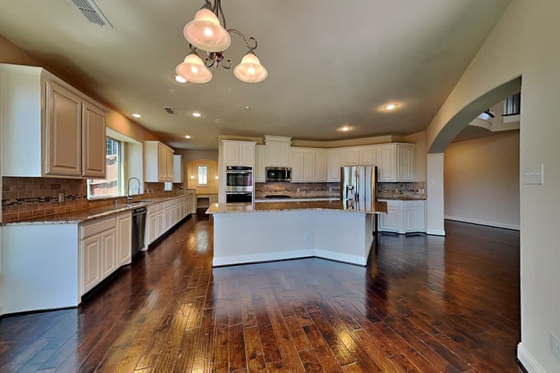 Garland House: 3006 Knightsbridge Ln