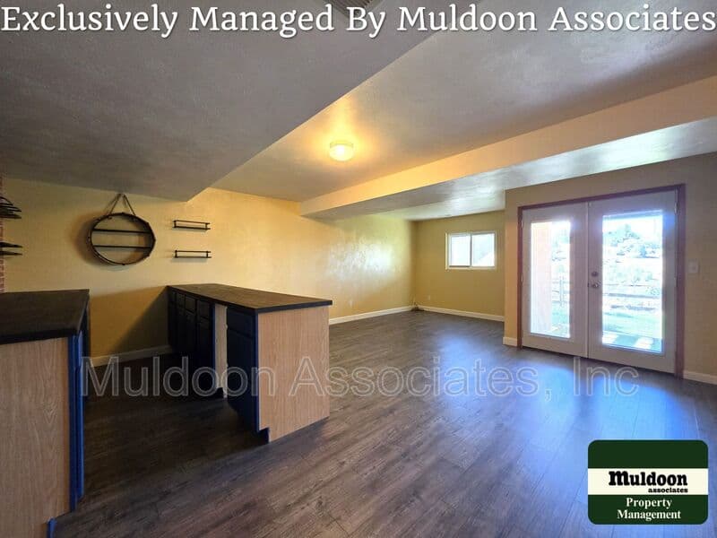 Colorado Springs House: 5552 Wells Fargo Dr
