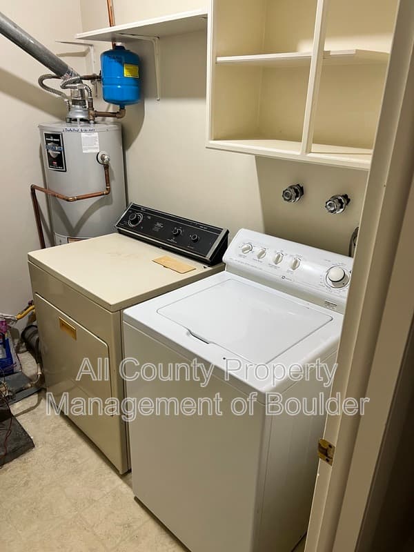 Boulder Townhome: 4425 Comanche