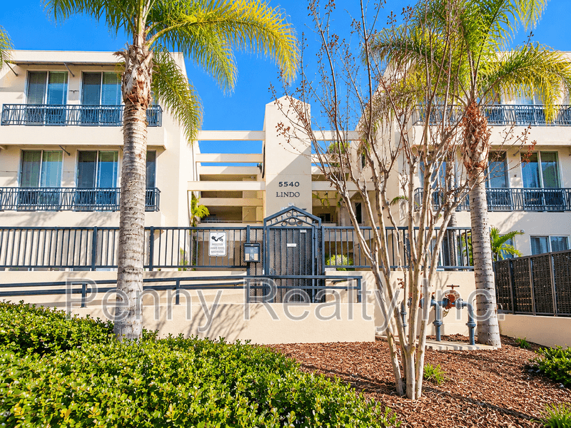 San Diego Condo: 5540 Lindo Paseo