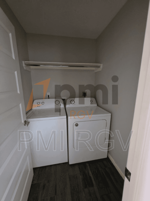 Edinburg Condo: 2106 Taxco Ct