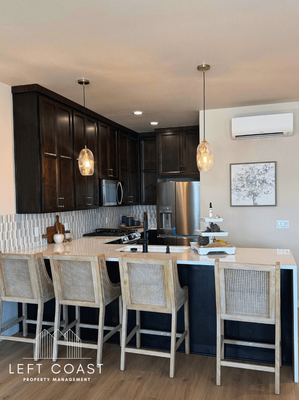 Newport Condo: 811-829 SW 13th Street - 815