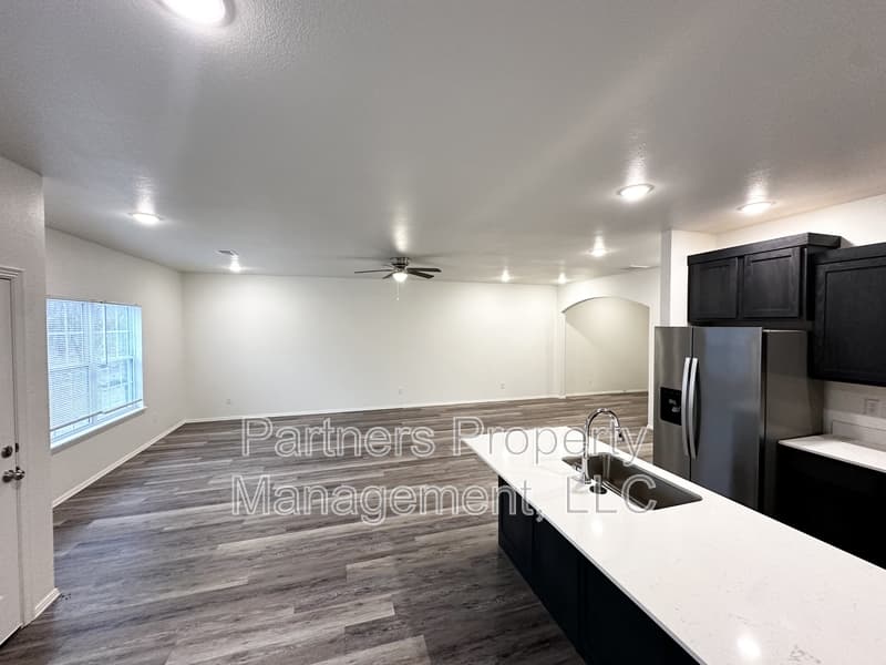 Fayetteville Condo: 1035 South Benchmark Lane - 1