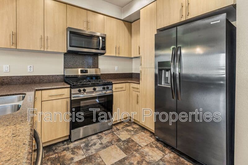 Escondido Condo: 405 W 2nd Avenue