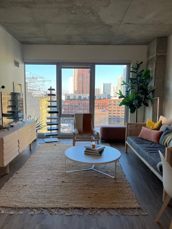 Chicago Condo: 200 N Desplaines