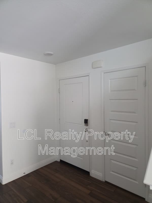 Lake Elsinore Condo: 32855 Crown Point Ln