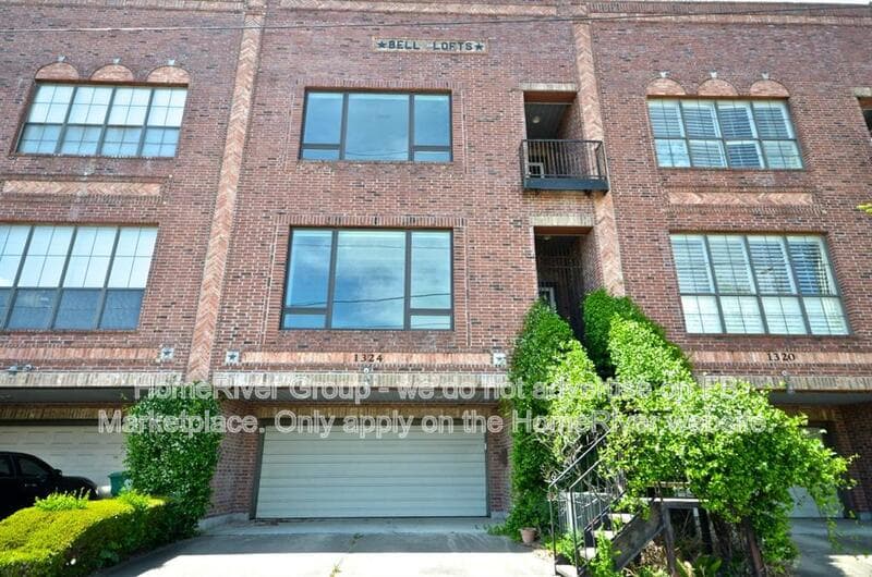 Houston House: 1324 Taft St