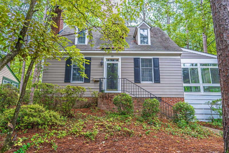 Southern Pines House: 22 Village in the Woods