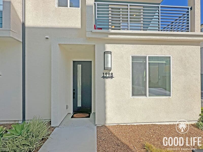 Chula Vista House: 1998 Affinity Ln