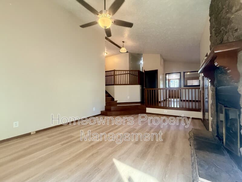 Fayetteville House: 4436 Briton Circle