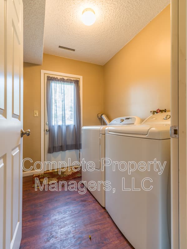 Albert Lea Condo: 1716 Gateway