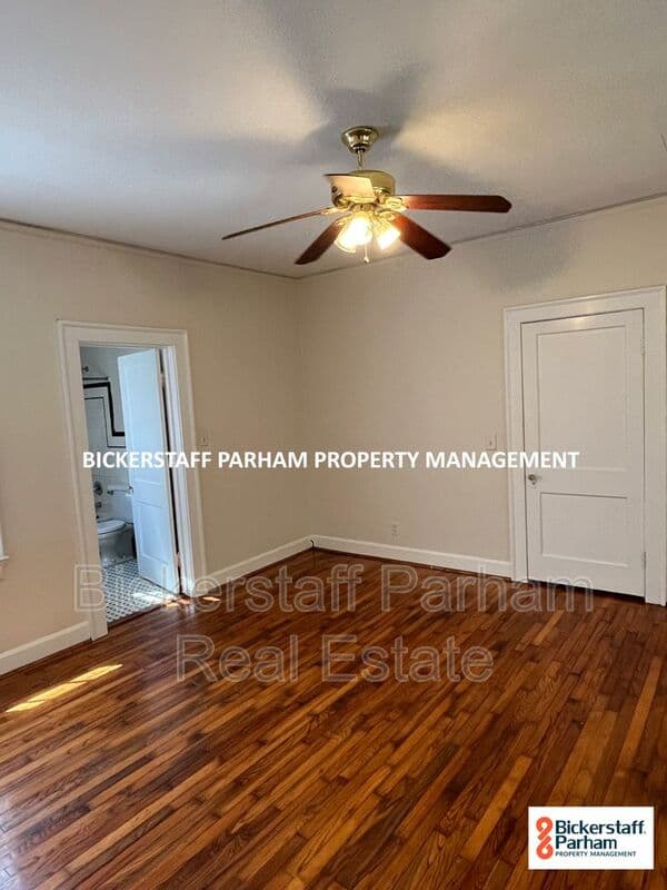 Columbus House: 923 Cooper Avenue
