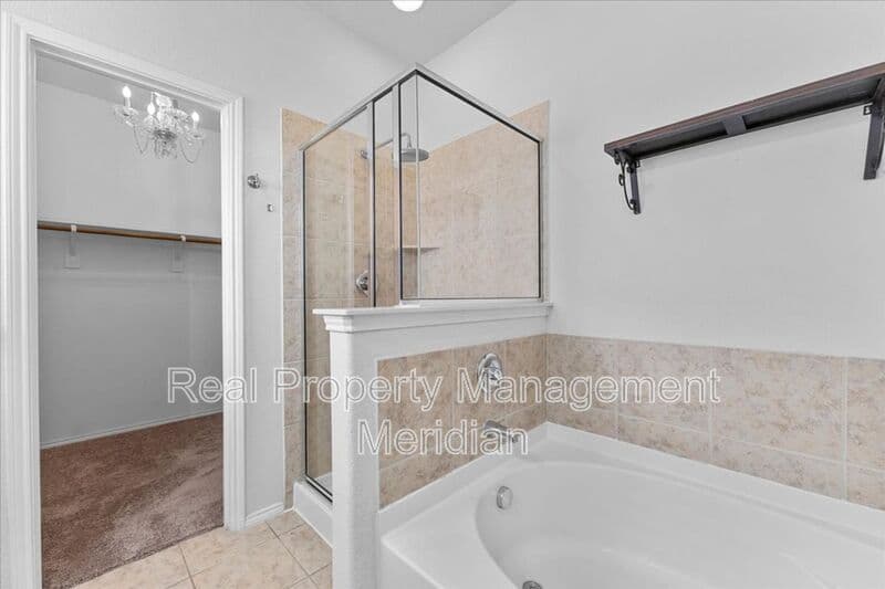 Fort Worth House: 2412 Simmental Rd