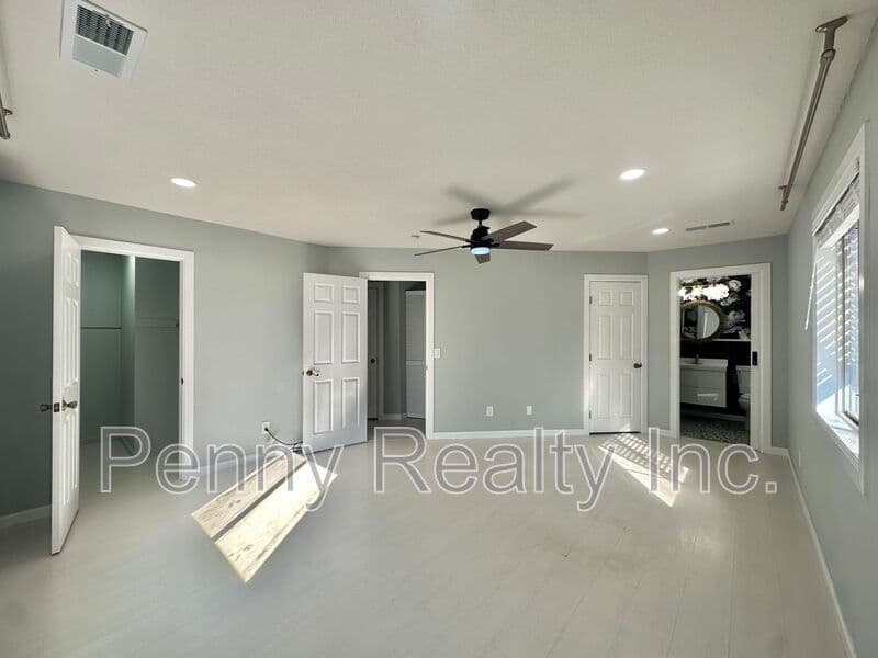San Diego Condo: 294 Woodman St.