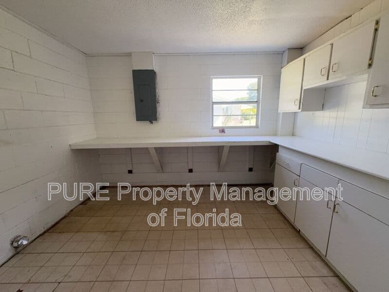 Ocklawaha House: 12300 SE 128th CT