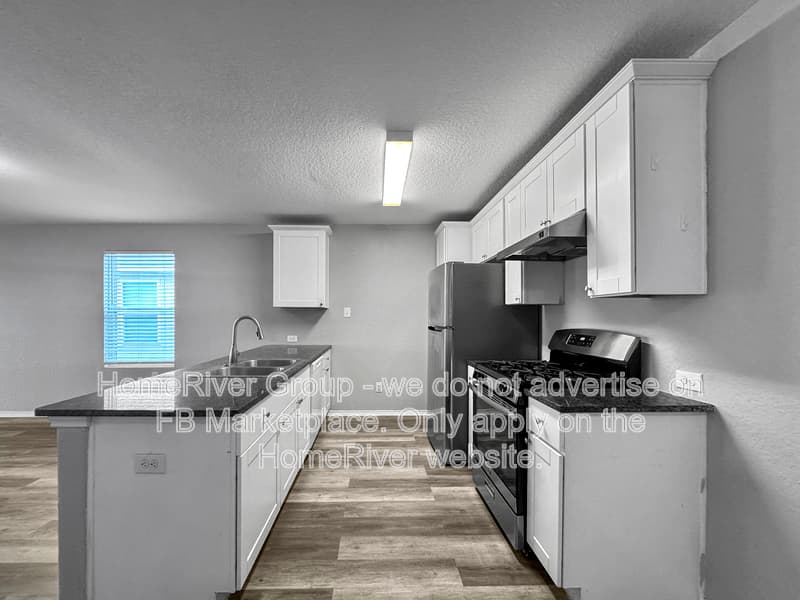 San Antonio House: 6807 Hibiscus Fls
