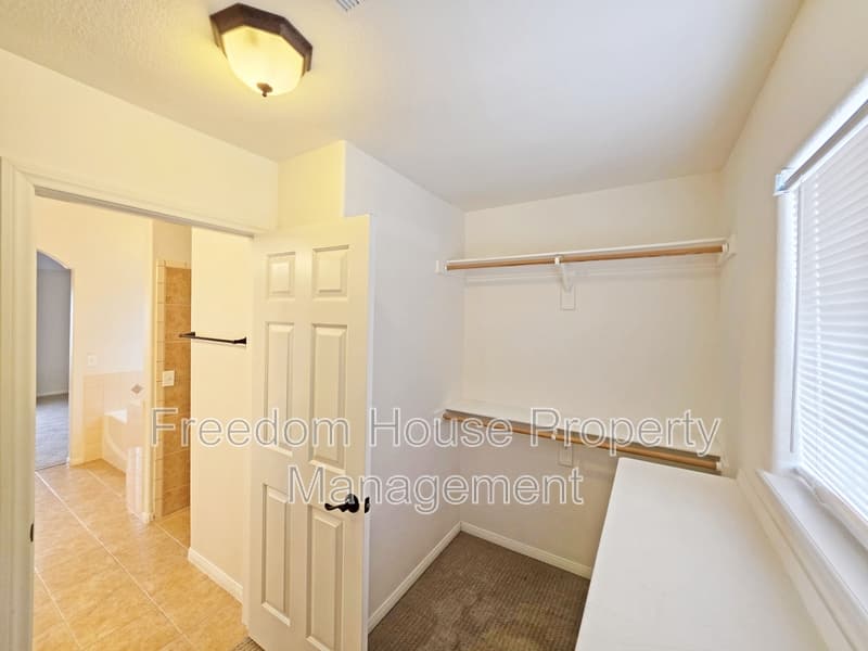 Pahrump House: 410 East Bellville Road